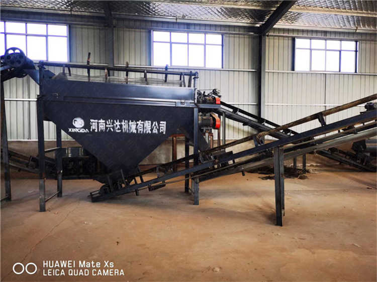 顆粒有機肥用到的整套生產(chǎn)線設(shè)備和使用工藝