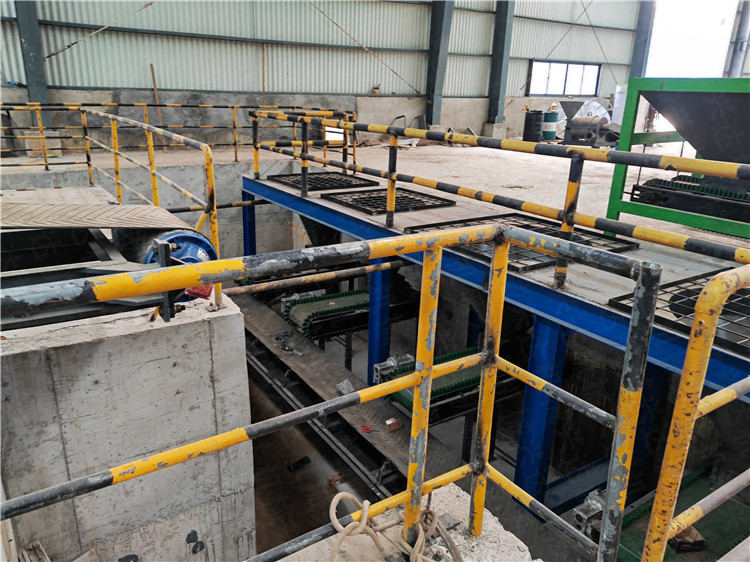 顆粒粉狀肥料動(dòng)態(tài)靜態(tài)配料倉設(shè)備 牛糞雞糞有機(jī)肥生產(chǎn)線自動(dòng)配料機(jī)